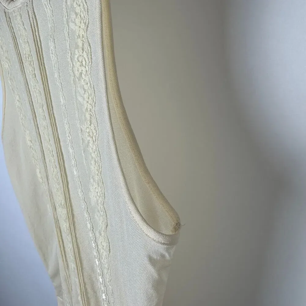 The Limited Sleeveless Lace Detail Top Ruffle Neck Tank Blouse - Picture 4 of 7